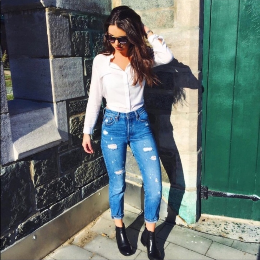 Levi's High Rise Wedgie Icon Fit mom Jeans